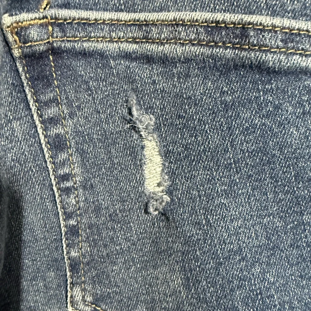 DL1961 Florence Instasculpt Cropped Distressed Mid Rise Jeans, Size 30 - Picture 6 of 13